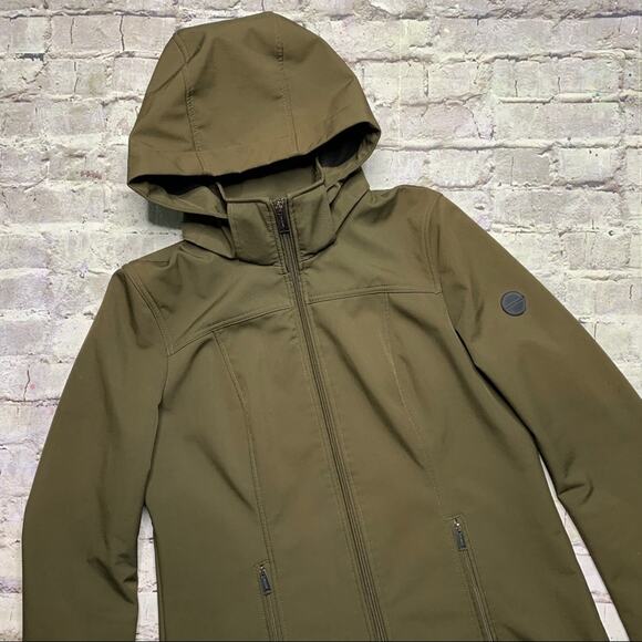 Andrew Marc Hooded, Water Repellent Jacket in Brown - Picture 2 of 11